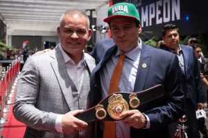 WBC и WBA хотят определить единого претендента на бой с Саулем Альваресом