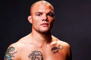 Энтони Смит объяснил, почему титул UFC был не главной целью