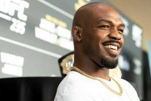 Джон Джонс не понимает осуждения от фанатов: «UFC просто скрывает от вас мои планы»