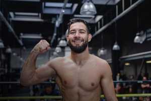 Камил Гаджиев поделился мнением о потенциальном поединке Нассурдина Имавова и Хамзата Чимаева