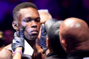 Исраэль Адесанья объяснил, как Нассурдин Имавов может отобрать пояс у Чимаева