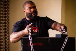 Экс-чемпион UFC: «Дю Плесси лучше сменить дивизион»