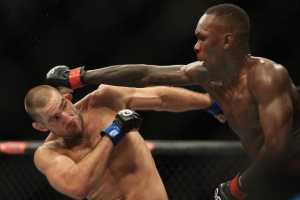Корешков назвал причины сенсационного поражения Адесаньи на UFC 293