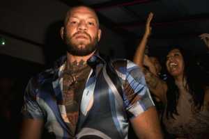 Конор Макгрегор грозится уволить чемпиона BKFC, Майка Перри, если тот покажет слабый поединок