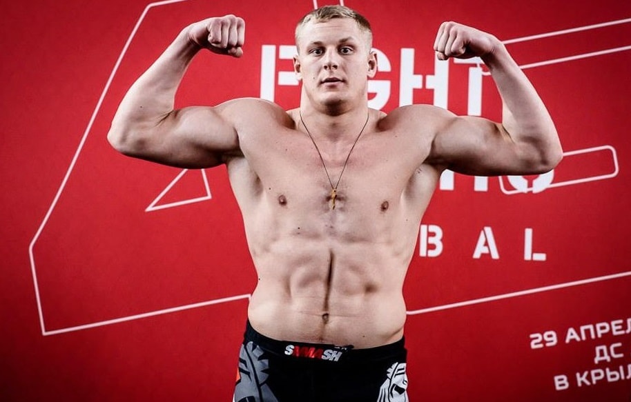 Сергей Павлович проведет бой против небитого тяжеловеса UFC