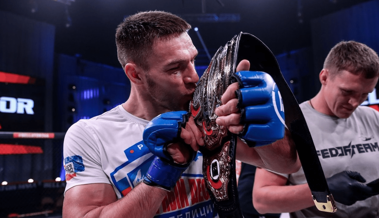 Вадим Немков проведет защиту титула 16 октября на турнире Bellator в Финиксе