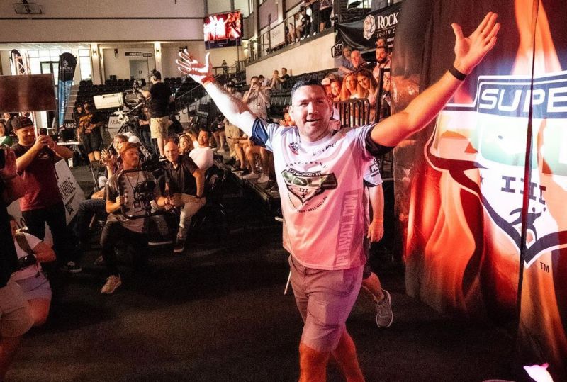 Экс-чемпион UFC возвращается после жуткой травмы