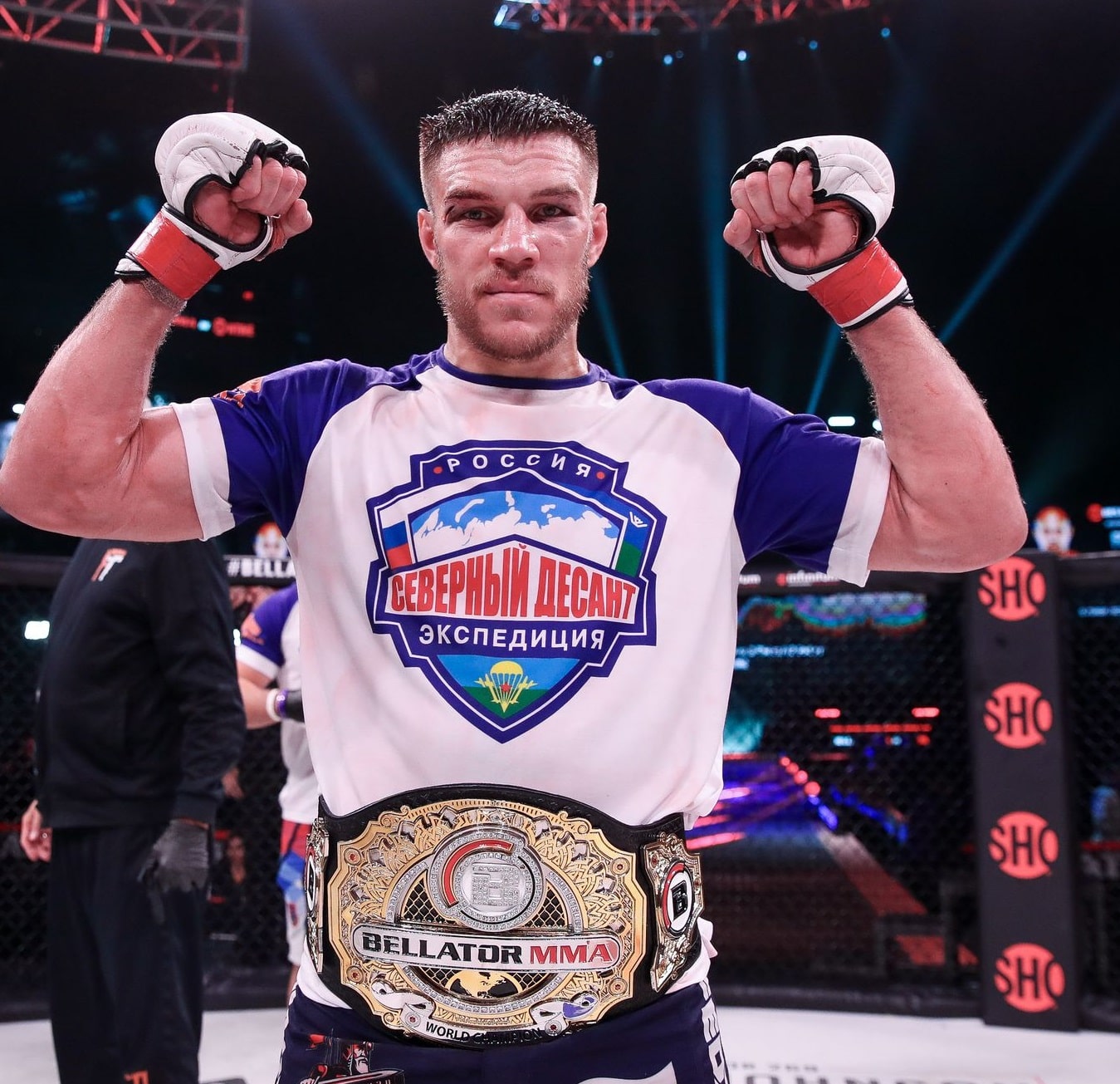 Вадим Немков защитил титул полутяжеловесов Bellator, победив Йоэля Ромеро