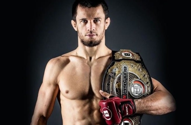 Усман Нурмагомедов подерется с Брентом Примусом 7 октября на Bellator 300