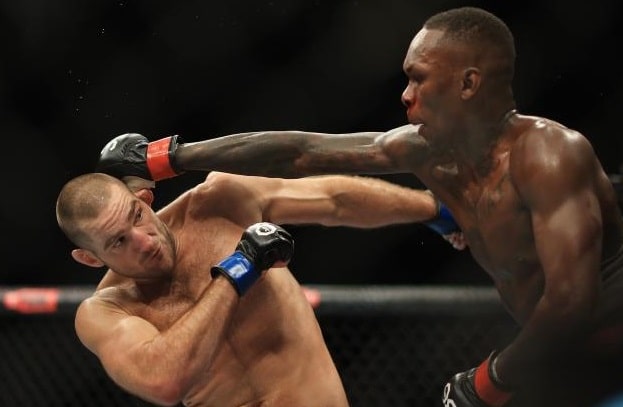 Корешков назвал причины сенсационного поражения Адесаньи на UFC 293