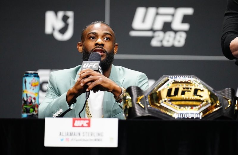 Алджамейн Стерлинг нацелен на дебют в полулегком весе на UFC 300