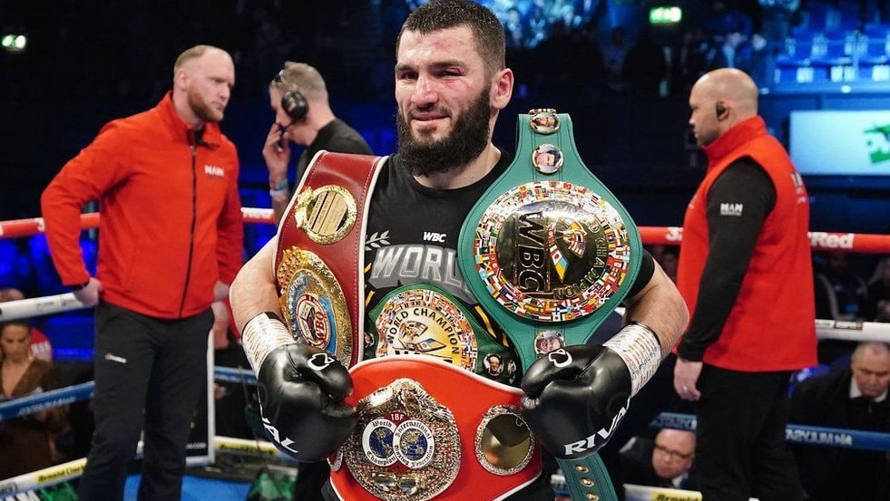 WBO требует от Бетербиева медицинское заключение о его травме