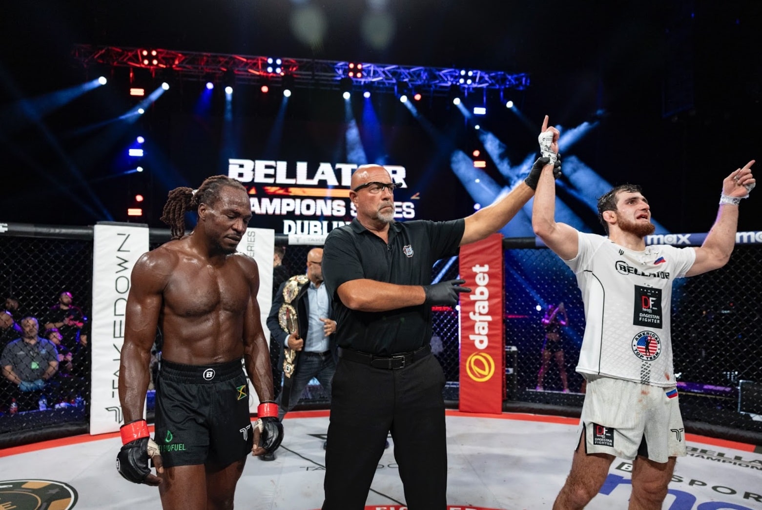 Рамазан Курамагомедов завоевал титул Bellator в полусреднем весе