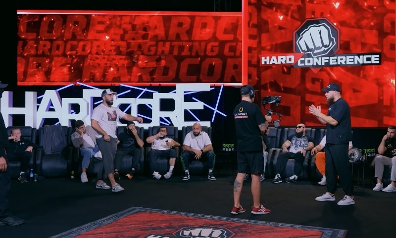 Конференция Hardcore FC: Хамзат «Маэстро» против Хоронженко, Калмыкова и «Леко», минутка «Пахан» – Хоронженко