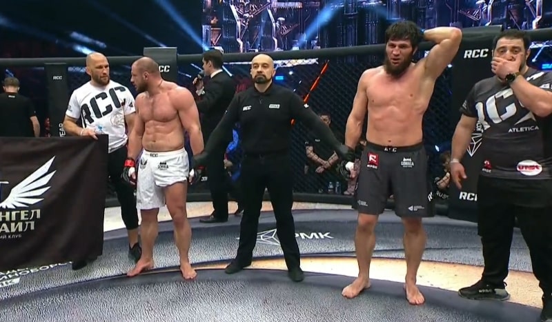 Иван Штырков победил Шамиля Гамзатова на RCC MMA 22