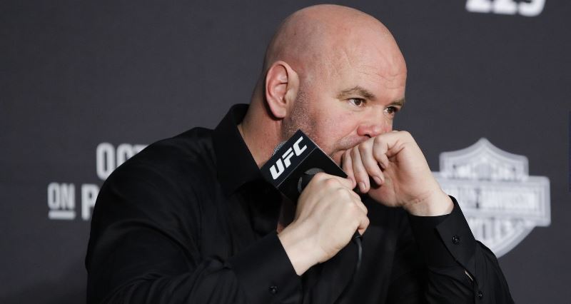 На турнир UFC 315 продано всего 50% билетов