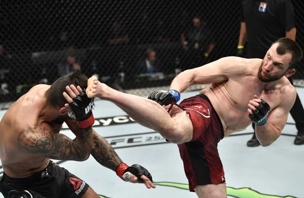 «Король Кунг-Фу» Муслим Салихов возвращается в октагон 26 июля на ивенте UFC в Абу-Даби
