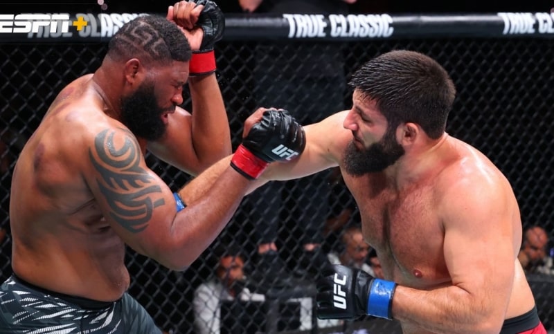 Халил Раунтри и Кертис Блейдс выступили с травмами на турнире UFC в Баку
