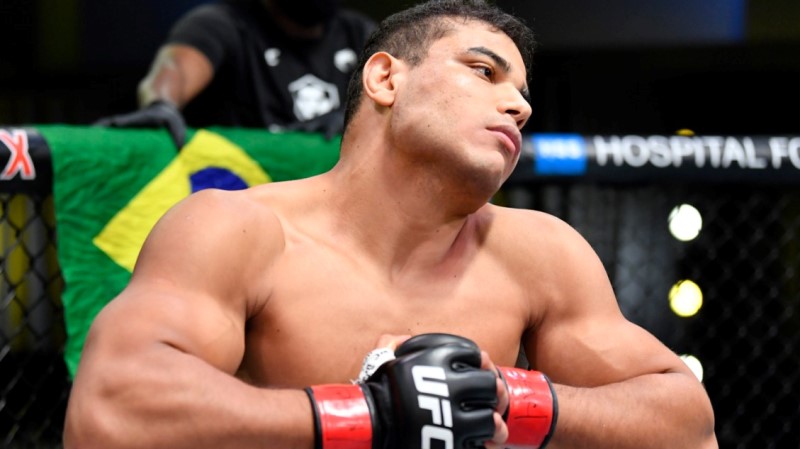 Пауло Коста рассказал, как ему сообщили об отмене боя с Шарой Буллетом