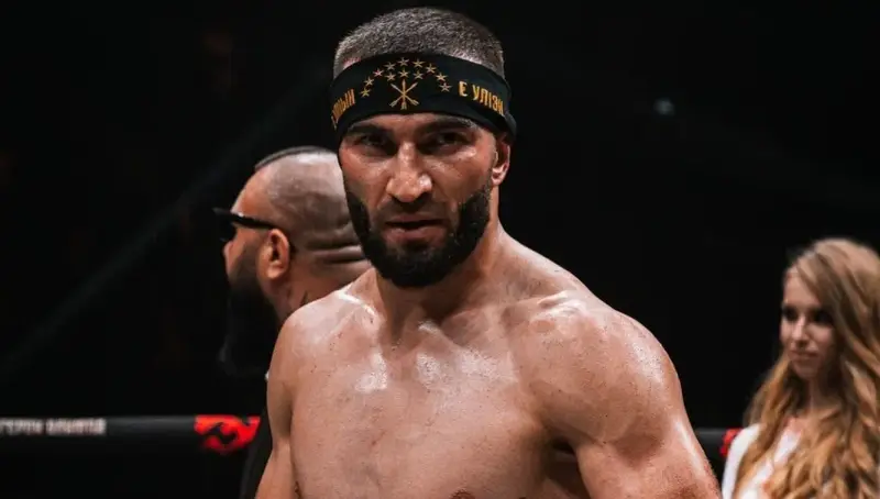 Мухамед Калмыков считает ошибкой судей результат боя Лендруша против «Алого Зверя»