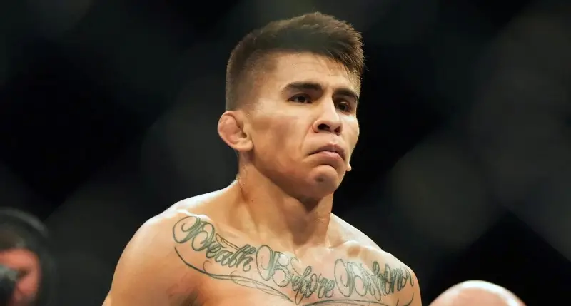 Марио Баутиста высказался о планах на карьеру после поражения Нурмагомедову